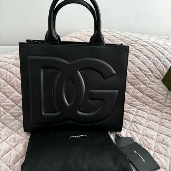 NWTS Medium calfskin DG Daily shopper Retails 
$2,340 bag tote with dust bag - Picture 9 of 16